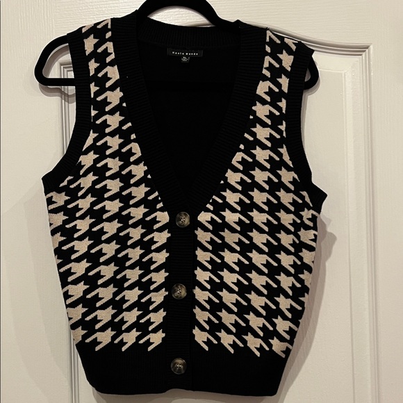 Haute Monde Sweaters - Haute Monde Black and White Houndstooth Sweater Vest Size XL NWT!